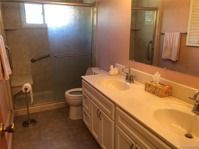 6556 Drexel Street, Dearborn Heights, MI 48127