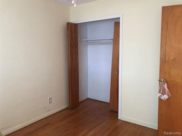 6556 Drexel Street, Dearborn Heights, MI 48127