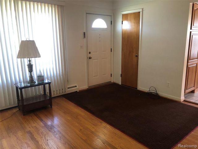 6556 Drexel Street, Dearborn Heights, MI 48127