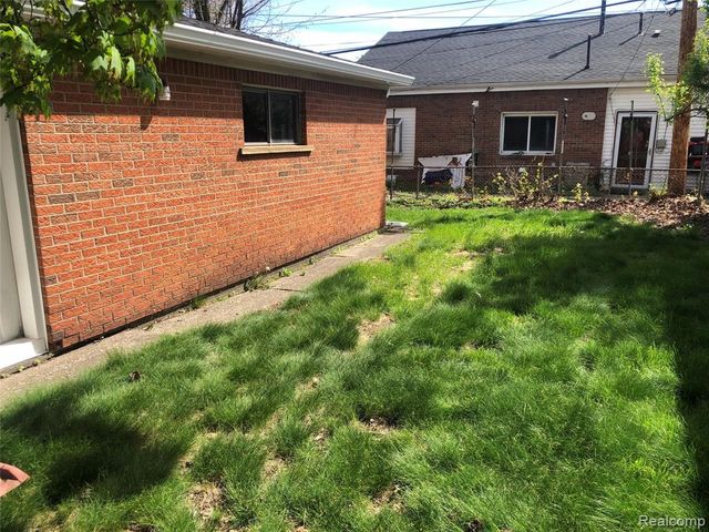 6556 Drexel Street, Dearborn Heights, MI 48127