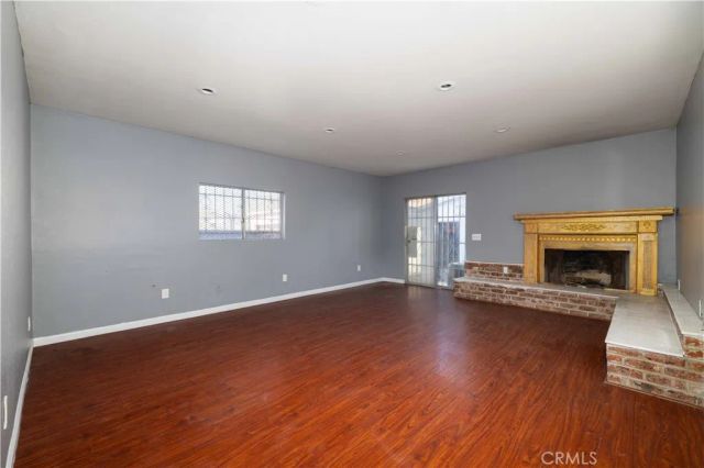 913 E 92nd, Los Angeles, CA 90002