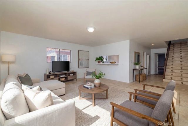 913 E 92nd, Los Angeles, CA 90002
