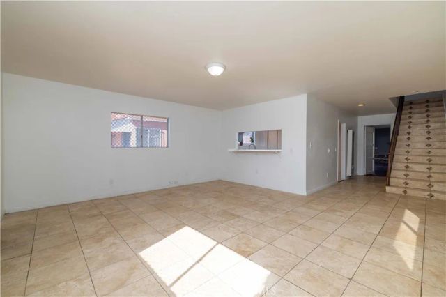 913 E 92nd, Los Angeles, CA 90002