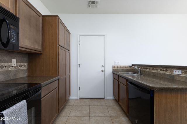 451 S HAWES Road 53, Mesa, AZ 85208