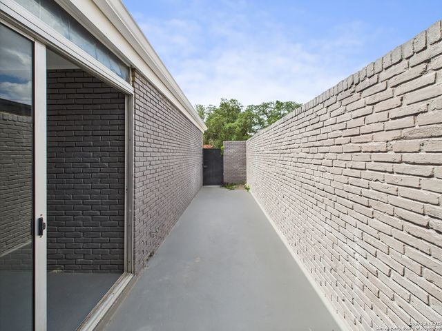 385 Fenwick, Windcrest, TX 78239