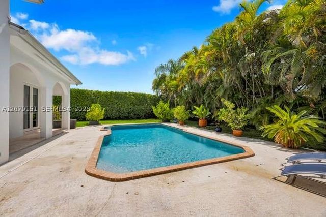 7840 SW 133rd Ter, Pinecrest, FL 33156