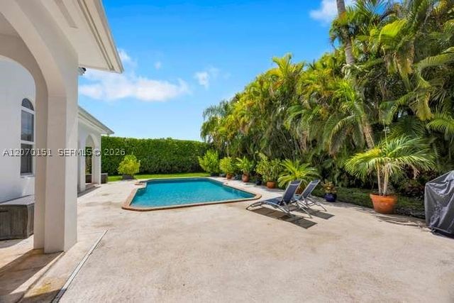 7840 SW 133rd Ter, Pinecrest, FL 33156