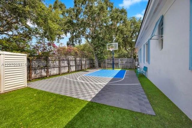 7840 SW 133rd Ter, Pinecrest, FL 33156