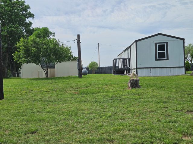 130 Trails End Circle, Millsap, TX 76066