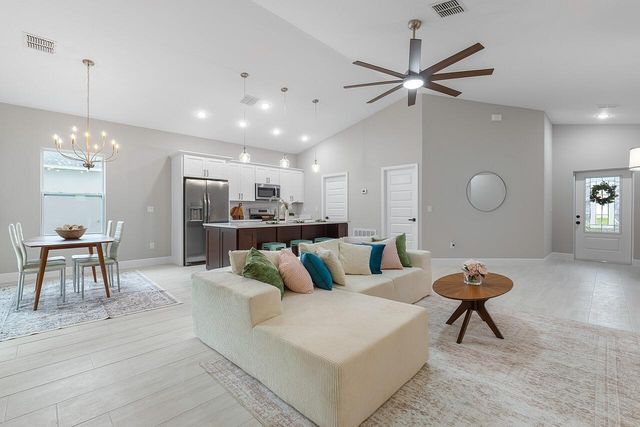8226 104th Court, Vero Beach, FL 32967