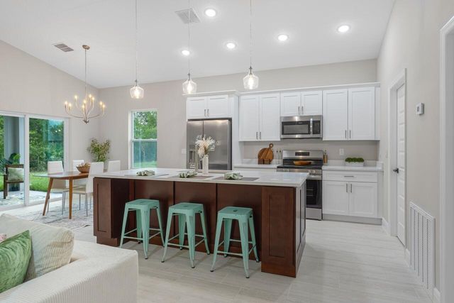 8226 104th Court, Vero Beach, FL 32967