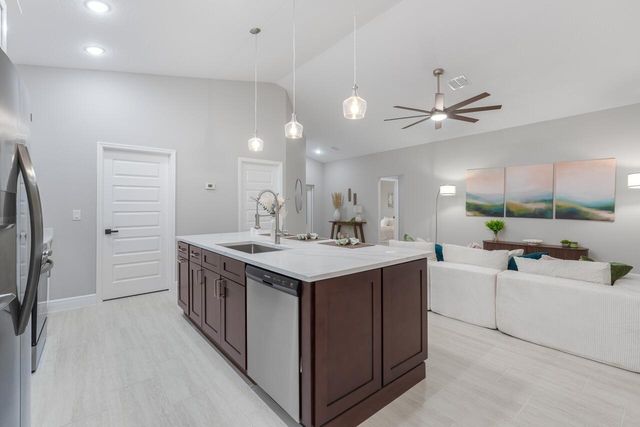 8226 104th Court, Vero Beach, FL 32967