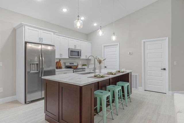8226 104th Court, Vero Beach, FL 32967