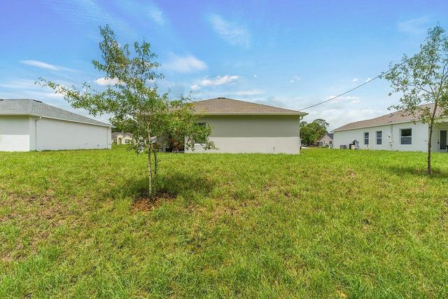 8226 104th Court, Vero Beach, FL 32967