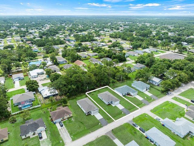 8226 104th Court, Vero Beach, FL 32967