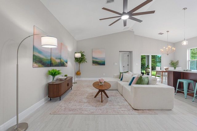 8226 104th Court, Vero Beach, FL 32967