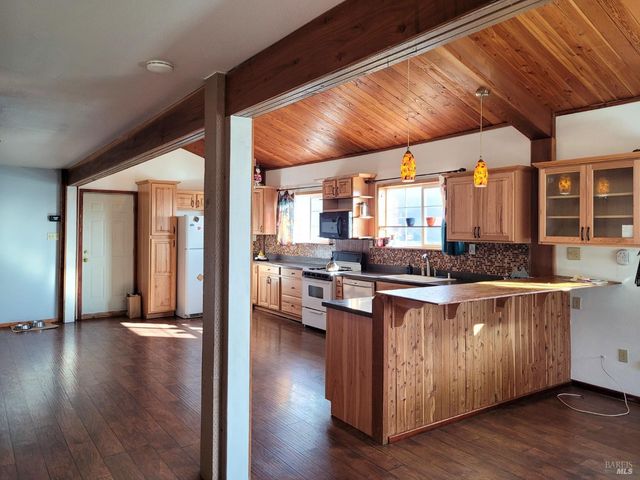 23019 Covelo Refuse Rd, Covelo, CA 95428