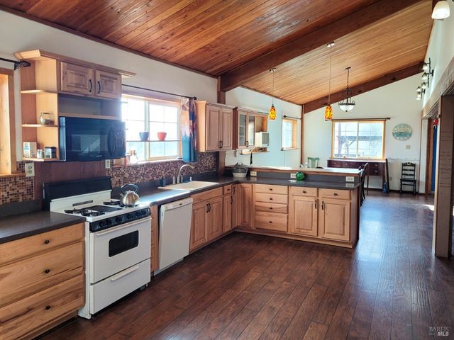 23019 Covelo Refuse Rd, Covelo, CA 95428