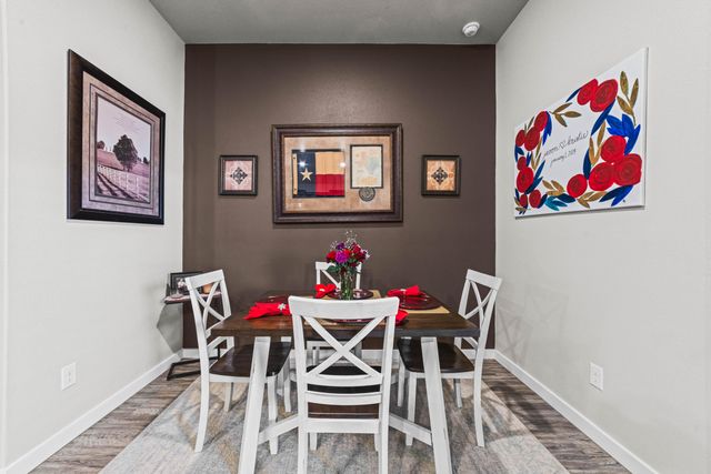 3207 Aberdeen Avenue, Wolfforth, TX 79382