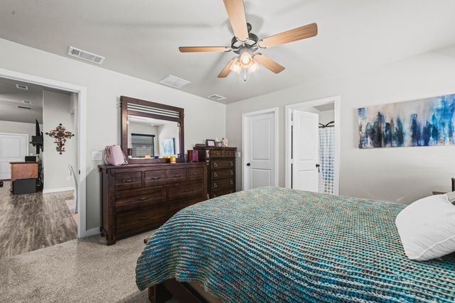 3207 Aberdeen Avenue, Wolfforth, TX 79382