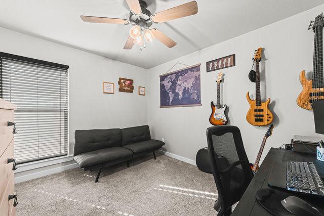 3207 Aberdeen Avenue, Wolfforth, TX 79382