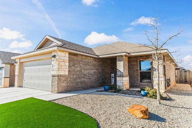 3207 Aberdeen Avenue, Wolfforth, TX 79382