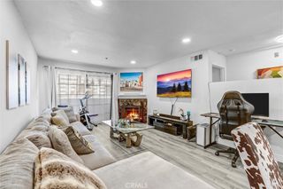 6545 Reseda Boulevard 6, Reseda, CA 91335