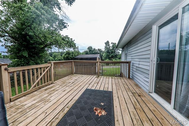4617 Mary Avenue, Godfrey, IL 62035