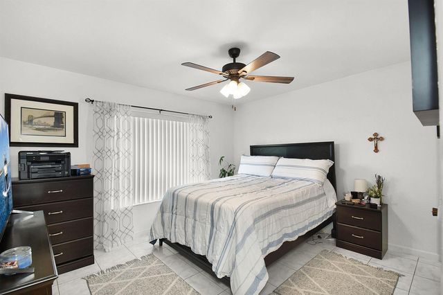 1661 SE Kestwick Court, Port St. Lucie, FL 34952