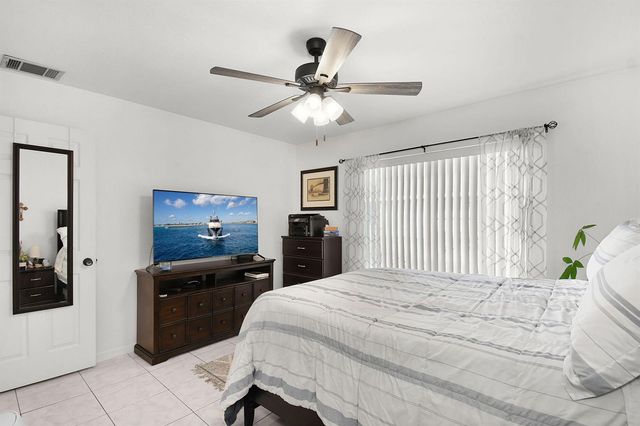 1661 SE Kestwick Court, Port St. Lucie, FL 34952