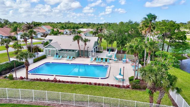 1661 SE Kestwick Court, Port St. Lucie, FL 34952