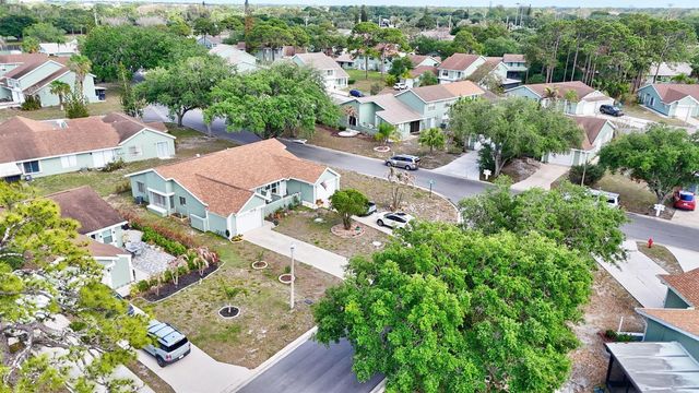 1661 SE Kestwick Court, Port St. Lucie, FL 34952