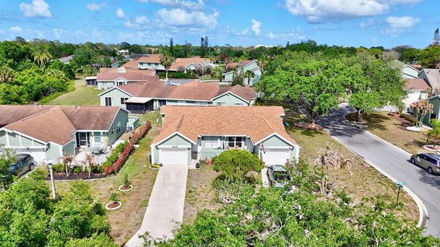 1661 SE Kestwick Court, Port St. Lucie, FL 34952