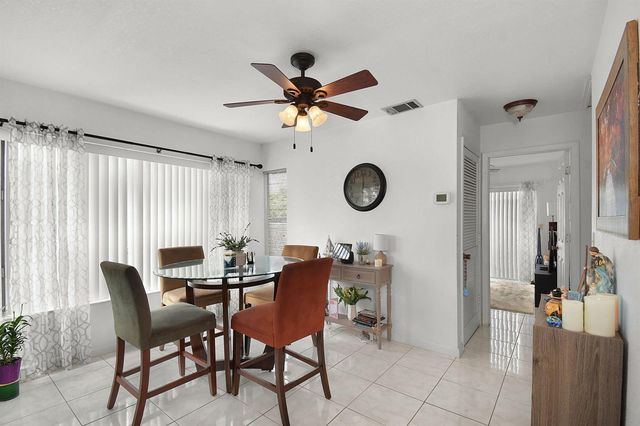 1661 SE Kestwick Court, Port St. Lucie, FL 34952