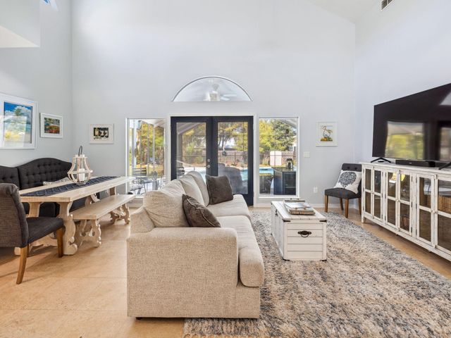 550 Seabreeze Circle, Seacrest, FL 32461