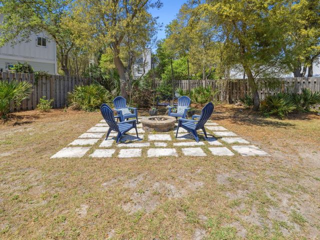 550 Seabreeze Circle, Seacrest, FL 32461