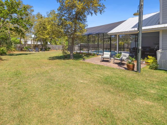 550 Seabreeze Circle, Seacrest, FL 32461