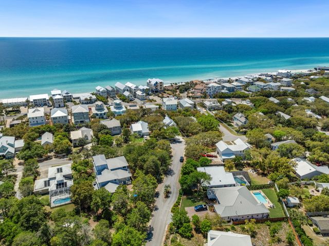 550 Seabreeze Circle, Seacrest, FL 32461