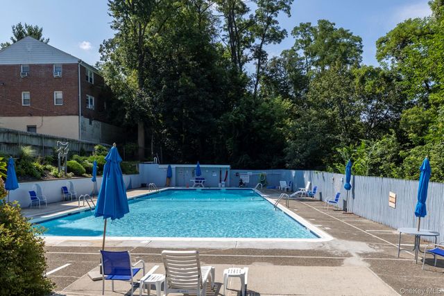 96 Underhill Avenue 2B, West Harrison, NY 10604