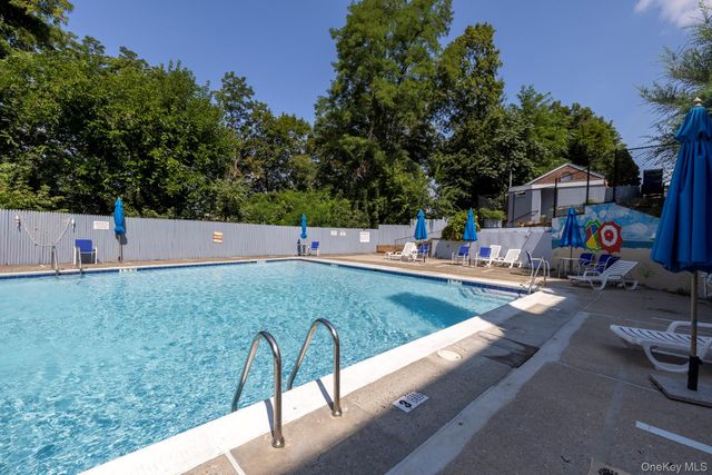 96 Underhill Avenue 2B, West Harrison, NY 10604