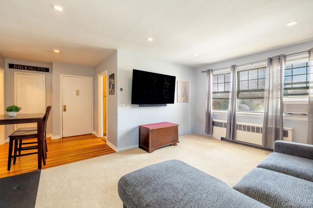 96 Underhill Avenue 2B, West Harrison, NY 10604