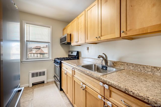 96 Underhill Avenue 2B, West Harrison, NY 10604