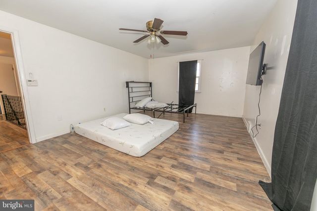 23 SCHOOL LN, Carneys Point, NJ 08069