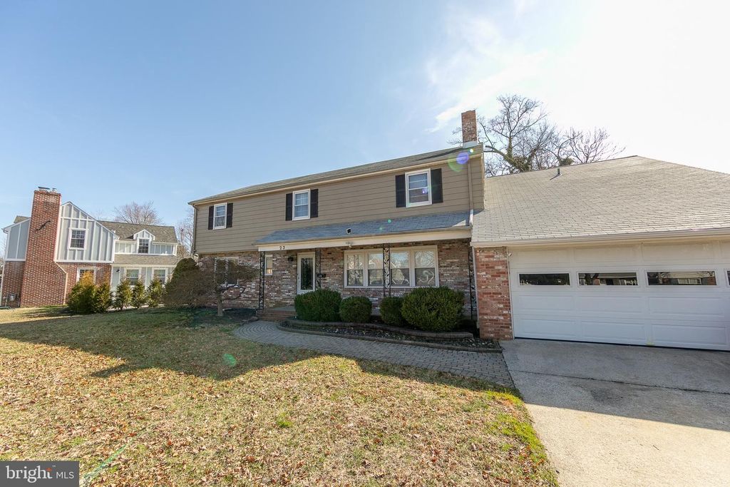 23 SCHOOL LN, Carneys Point, NJ 08069