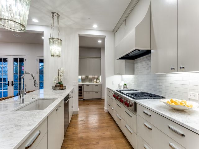 76 Cortes Drive, Westlake, TX 76262