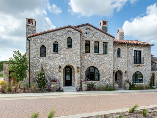76 Cortes Drive, Westlake, TX 76262