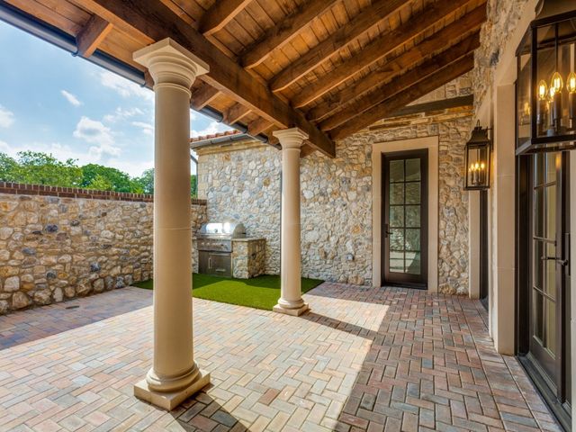 76 Cortes Drive, Westlake, TX 76262