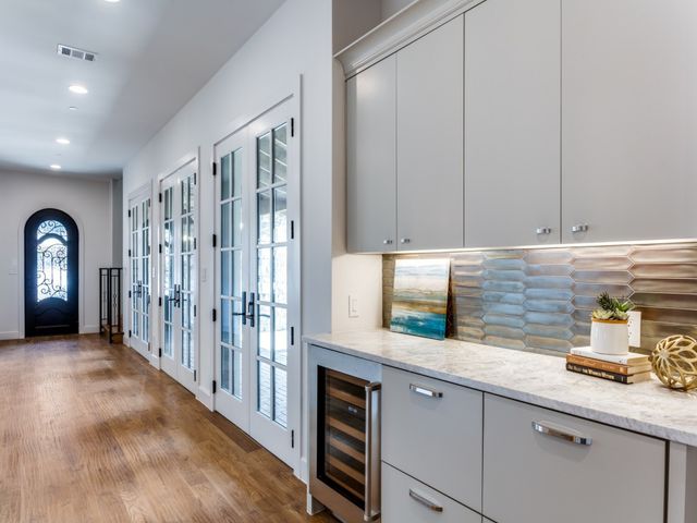 76 Cortes Drive, Westlake, TX 76262