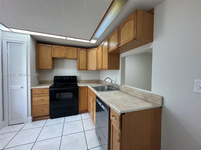 1501 NE 191st Street C108, Miami, FL 33179