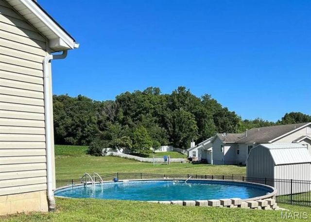 570 Sandra Way, Winfield, MO 63389